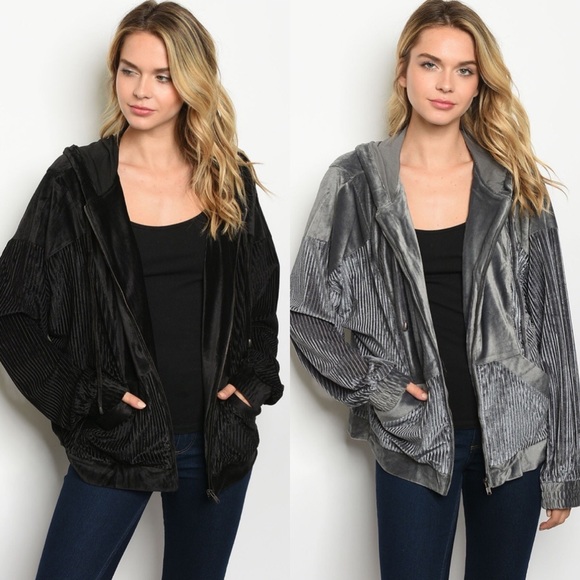 🆕Black velvet hoodie - Picture 4 of 4